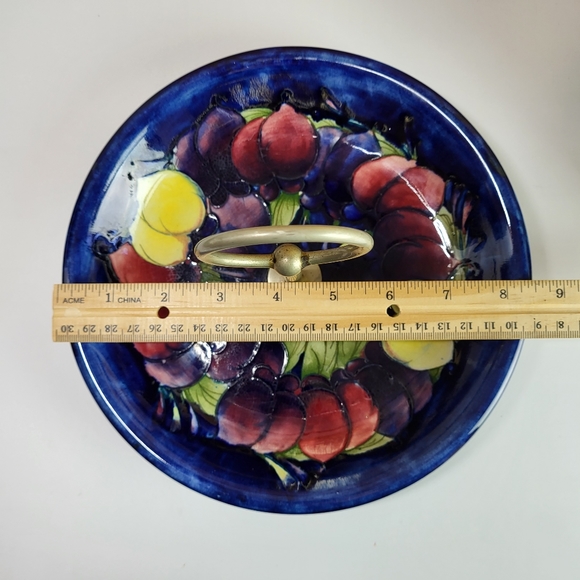 Antique Moorcroft Pottery, Made In England, Serving Dish "Wisteria" - Picture 7 of 10